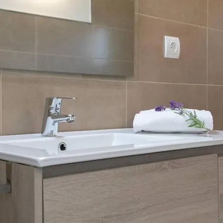 בקתה Santolina - En Con Piscina Privada, Jardin Y Barbacoa - Deltavacaciones ל'אמפולה